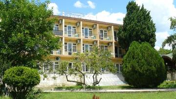 Отель Hotel Briz 3 - Free Parking Варна